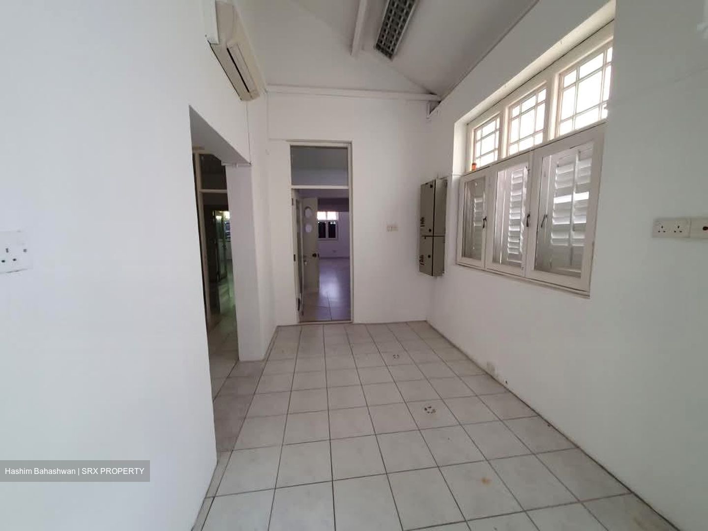 Pahang Street (D7), Shop House #603572271
